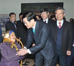 Chủ tịch nước Trương Tấn Sang thăm, chúc tết Đảng bộ và nhân dân tỉnh Hưng Yên