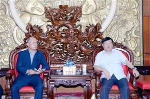 Đồng chí Chủ tịch UBND tỉnh Nguyễn Văn Phóng làm việc với Tập đoàn Korea Land & Housing Corporation và Công ty xăng dầu Tây Nam Bộ