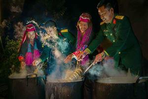 Tư tưởng Hồ Chí Minh về mối quan hệ giữa xây dựng và bảo vệ Tổ quốc Việt Nam xã hội chủ nghĩa