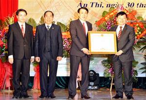 Ân Thi kỷ niệm 20 năm thành lập huyện