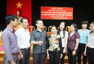 Ứng cử viên đại biểu Quốc hội và đại biểu HĐND tỉnh tiếp xúc cử tri