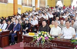 Văn Lâm kỷ niệm 20 năm tái lập và đón nhận Huân chương Lao động hạng Nhất