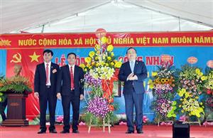 Việt Hưng và Minh Hải đón Bằng công nhận xã đạt chuẩn Nông thôn mới