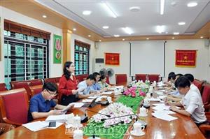 Giám sát quá trình chuyển mục đích sử dụng đất trồng lúa và sử dụng đất để thực hiện dự án