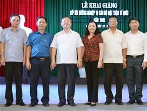 Bồi dưỡng lý luận và nghiệp vụ cho đội ngũ cán bộ chủ chốt làm công tác Mặt trận Tổ quốc
