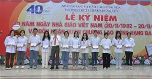 Trường THPT Chuyên Hưng Yên đón nhận Huân chương Lao động hạng Ba