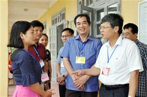 Phó Chủ tịch UBND tỉnh Nguyễn Duy Hưng kiểm tra công tác tổ chức thi tại một số điểm thi THPT quốc gia năm 2018