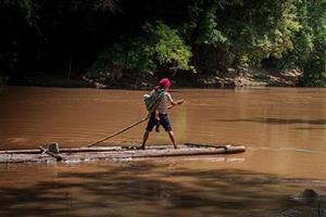 Công bố kết quả cuộc thi Ảnh và Câu chuyện “Phụ nữ trước bão dông”