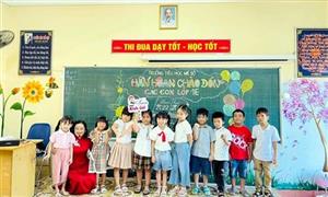 Học sinh lớp 1 náo nức tựu trường