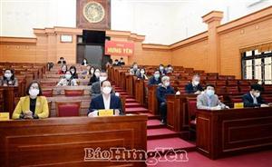 UBND tỉnh tiếp nhận ủng hộ trang thiết bị xét nghiệm và vật tư y tế phòng, chống dịch Covid – 19