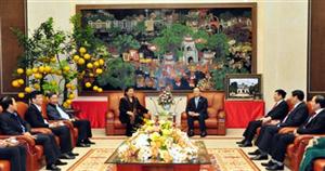 Phó Chủ tịch Thường trực Quốc hội Tòng Thị Phóng làm việc tại Hưng Yên