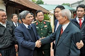 Về việc thăm, tặng quà nhân dịp Tết Nguyên đán Ất Mùi - 2015