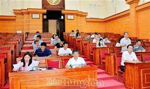 Đoàn Đại biểu Quốc hội tỉnh: Lấy ý kiến vào Dự thảo Luật Khám bệnh, chữa bệnh (sửa đổi)