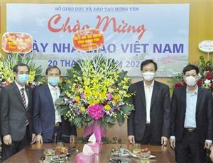 Đồng chí Bí thư Tỉnh ủy Nguyễn Hữu Nghĩa chúc mừng Ngày Nhà giáo Việt Nam 20.11