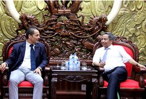 Chủ tịch UBND tỉnh Doãn Thế Cường làm việc với đại diện Tập đoàn Mondelèz International