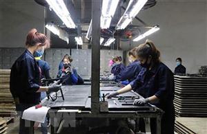 Thủ tướng Chính phủ ban hành Chỉ thị khôi phục sản xuất công nghiệp