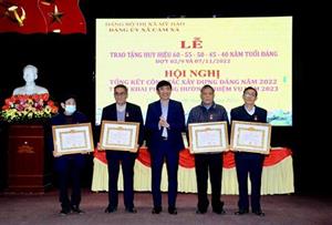 Vẹn tròn niềm tin yêu với Đảng