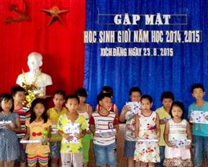 Khu phố Xích Đằng tổ chức gặp mặt các em học sinh giỏi năm học 2014 – 2015