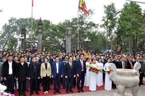 Dâng hương tưởng niệm 748 năm ngày Tướng quân Phạm Ngũ Lão ra quân đánh giặc giữ nước