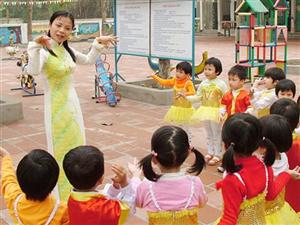 Trường mầm non phải có 100% giáo viên đạt trình độ chuẩn