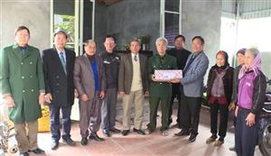 Hội chiến sỹ Thành cổ Quảng Trị năm 1972 tỉnh Hưng Yên tặng hội viên 50 triệu đồng xây “nhà đồng đội”