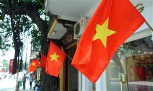 Treo cờ Tổ quốc và tổ chức các hoạt động văn hóa - thể thao chào mừng Tết dương lịch năm 2016