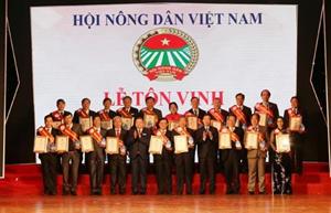 Tôn vinh 53 “Nhà khoa học của Nhà nông”