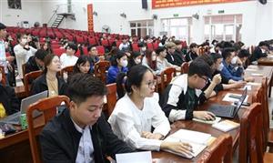 Bồi dưỡng nhận thức về Đảng cho 125 quần chúng ưu tú Trường đại học Sư phạm Kỹ thuật Hưng Yên