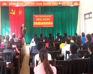Ban Thường vụ Đảng ủy Khối Doanh nghiệp tỉnh Hưng Yên khai giảng Lớp bồi dưỡng lý luận chính trị cho đảng viên mới