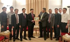 Đoàn cán bộ tỉnh Hưng Yên xúc tiến đầu tư tại một số quốc gia Châu Âu