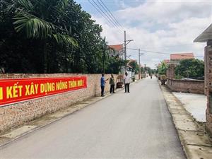 Cựu chiến binh huyện Tiên Lữ hiến đất làm đường giao thông