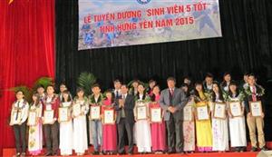 Lễ tuyên dương “sinh viên 5 tốt” tỉnh Hưng Yên năm 2015