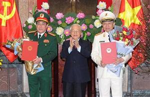 Trao Quyết định phong quân hàm Đại tướng cho các đồng chí Tô Lâm và Lương Cường
