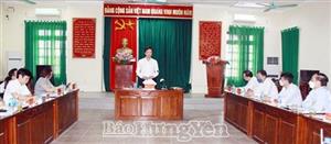 Đồng chí Bí thư Tỉnh ủy Nguyễn Hữu Nghĩa làm việc với Ban Thường vụ Hội Nông dân tỉnh