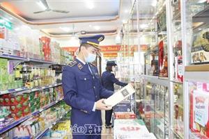 Siết chặt quản lý thị trường hàng hóa thời điểm giáp Tết