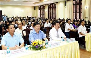 Hưng Yên: Tuyên dương người nộp thuế tiêu biểu năm 2018 và đối thoại với doanh nghiệp