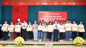 Hưng Yên: Tuyên dương, khen thưởng giáo viên, học sinh tiêu biểu