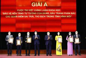 Phát triển năng lực bảo vệ nền tảng tư tưởng của Đảng cho đội ngũ giảng viên lý luận chính trị ở Việt Nam hiện nay