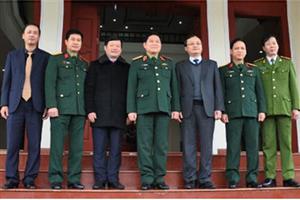 Đại tướng Ngô Xuân Lịch thăm, chúc tết Đảng bộ và nhân dân Hưng Yên