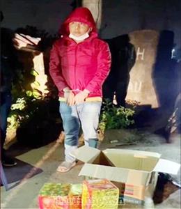 Công an huyện Văn Lâm bắt giữ đối tượng tàng trữ trái phép pháo nổ