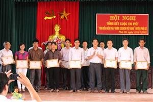 Phù Cừ: Tổng kết trao giải cuộc thi viết “Tìm hiểu Hiến pháp nước CHXHCN Việt Nam”