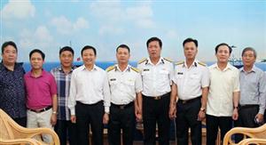 Phó Bí thư Thường trực Tỉnh ủy Đỗ Xuân Tuyên thăm một số đơn vị quân đội tại tỉnh Khánh Hòa