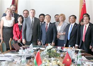 Đoàn cán bộ tỉnh Hưng Yên xúc tiến đầu tư tại Cộng hòa Belarus và Liên bang Nga