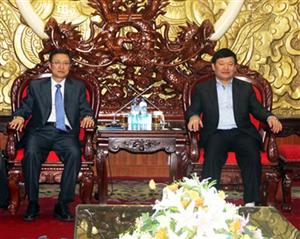 Chủ tịch UBND tỉnh Nguyễn Văn Phóng làm việc với đại diện Công ty Smart Brand Holding