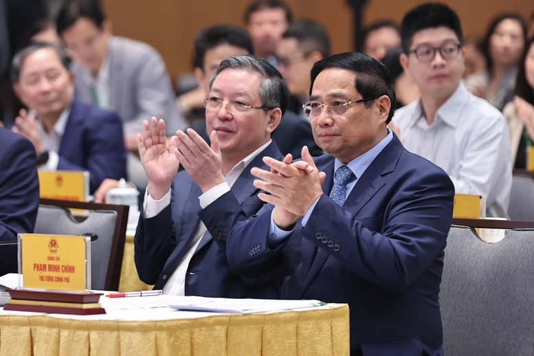 Thủ tướng Chính phủ Phạm Minh Chính đối thoại với nông dân Việt Nam