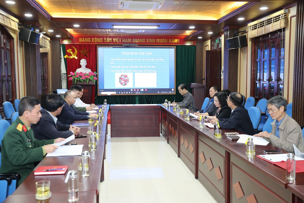 Hội nghị báo cáo viên Trung ương tháng 1