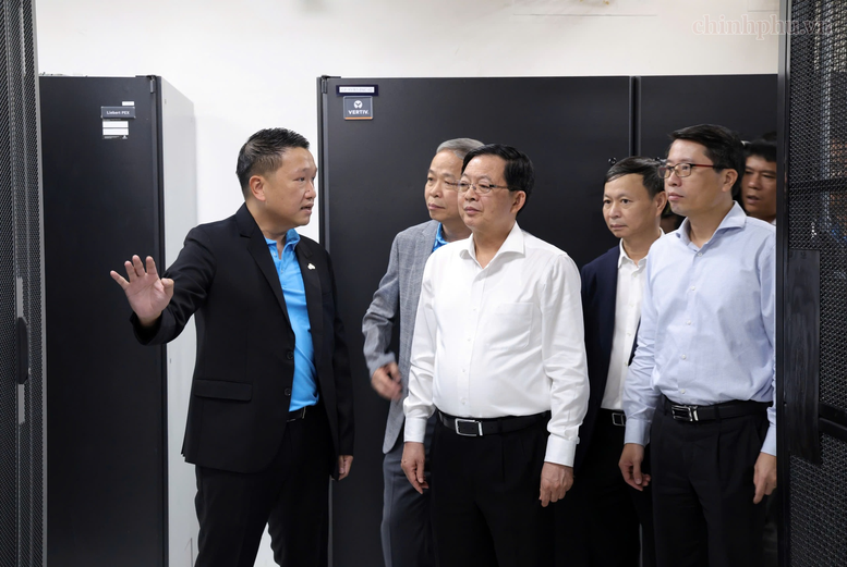 Doanh nghiệp công nghệ Việt Nam phải làm chủ công nghệ chiến lược, vươn ra thị trường quốc tế