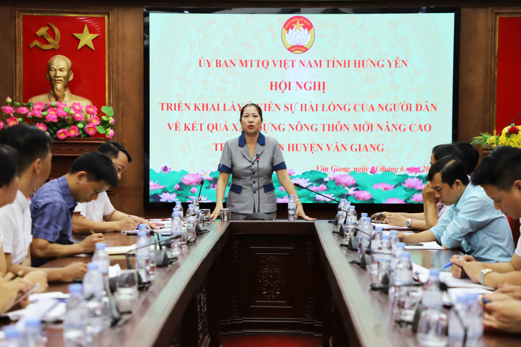 Ban Thường trực Ủy ban MTTQ Việt Nam tỉnh: Lấy ý kiến sự hài lòng của người dân về kết quả xây dựng nông thôn mới nâng cao trên địa bàn huyện Văn Giang