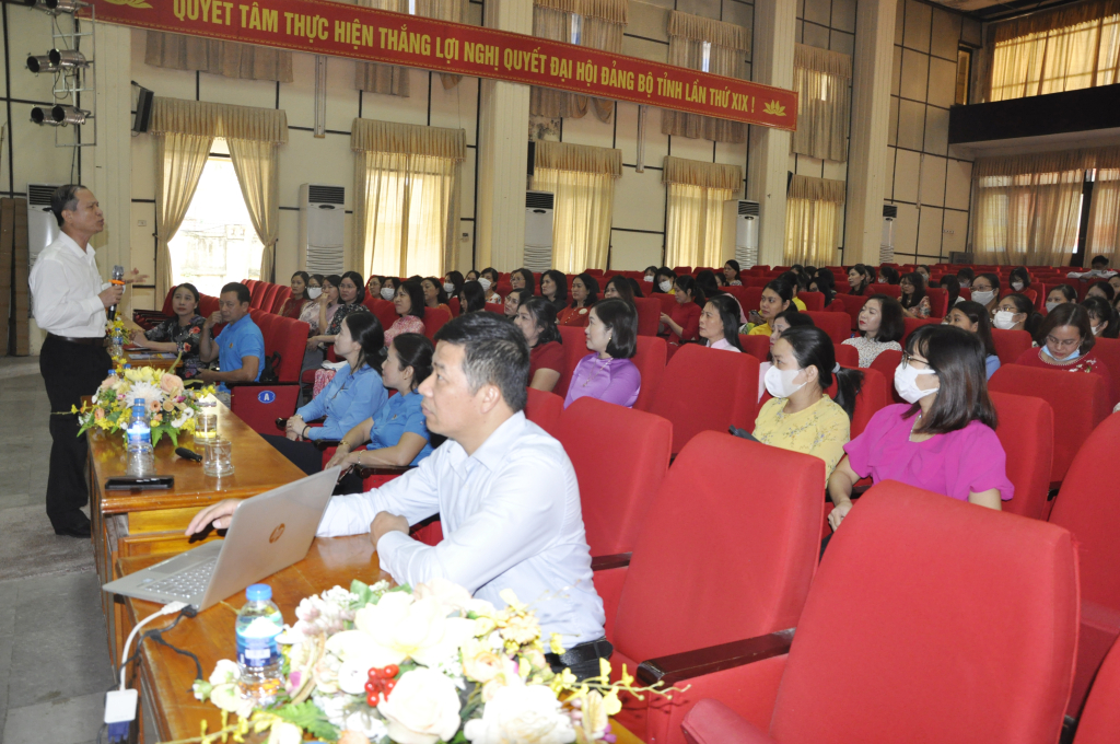 Công đoàn Viên chức tỉnh: Chăm lo, bảo vệ quyền lợi hợp pháp cho người lao động