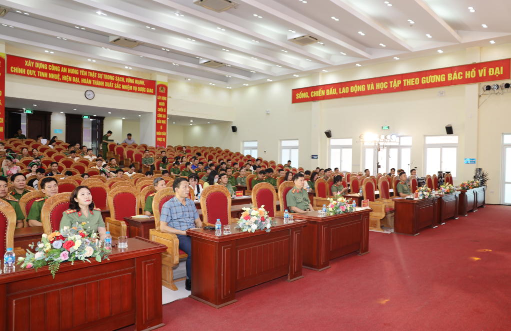 Công an tỉnh: Khai mạc hội diễn nghệ thuật quần chúng lần thứ VIII, năm 2024
